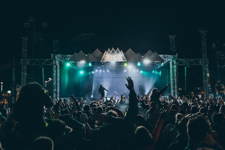 rise festival main stage production